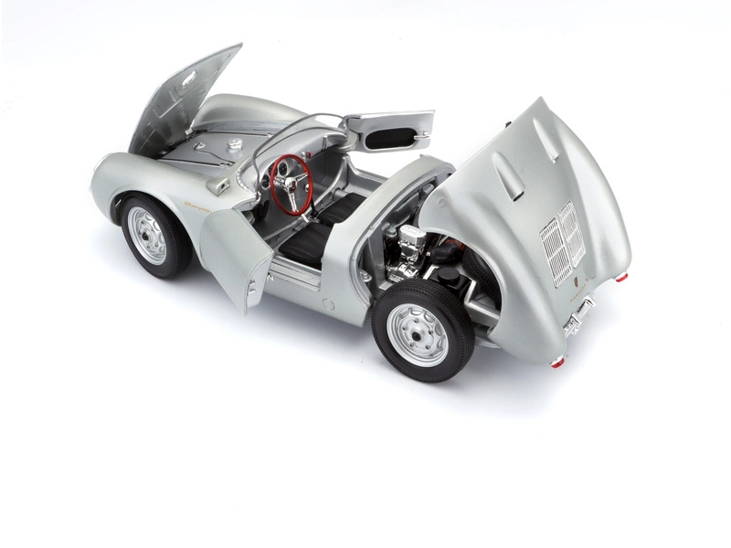 Maisto Porsche 550 A Spyder 1:18 stříbrná