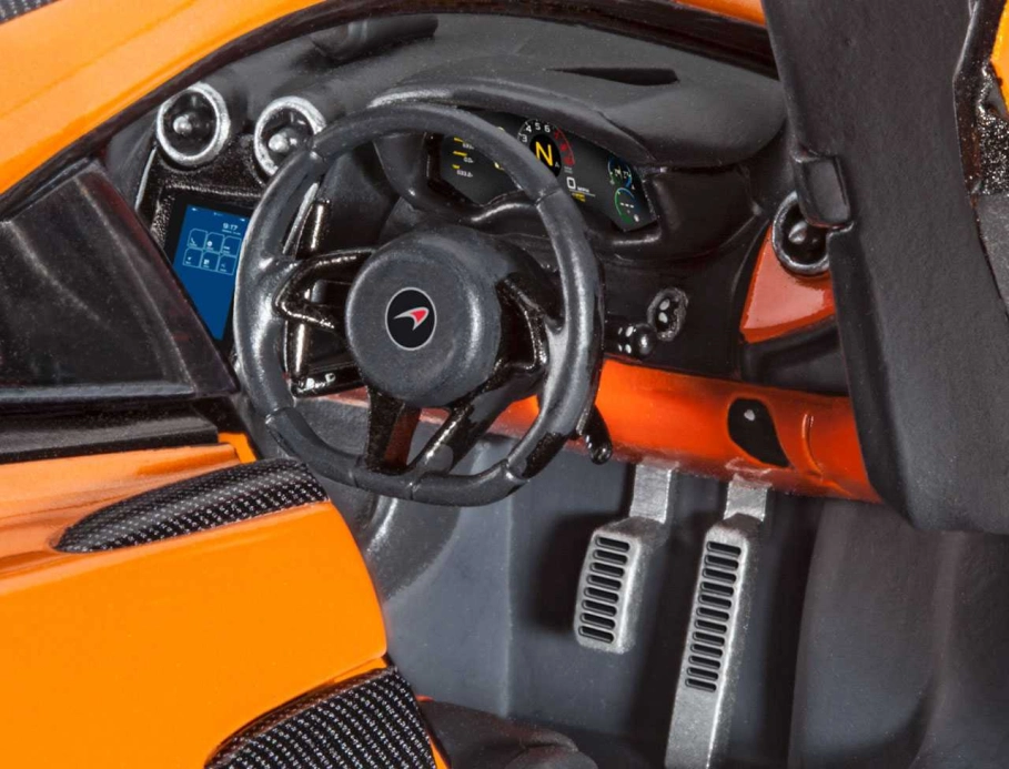 Revell McLaren 570S (1:24)