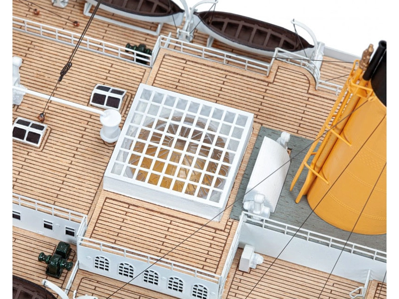 AMATI R.M.S. Titanic 1:250 (verzia 2025)