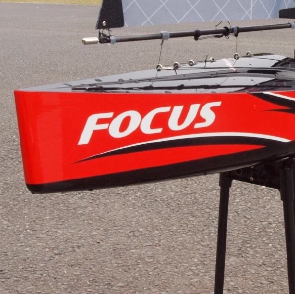 RC plachetnica Focus V2