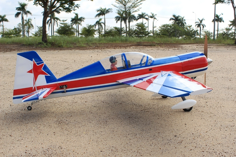 RC letadlo Yak 54 1,62m