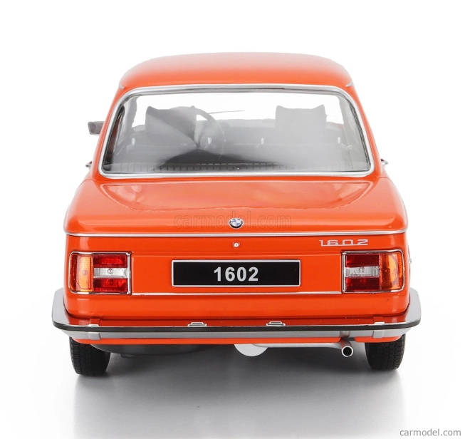 BMW 1602 radu 2 1974 v mierke 1:12 oranžová