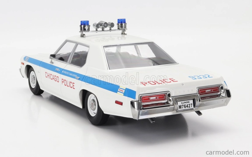 Dodge Monaco Chicago Police 1974 v mierke 1:18 biela svetlomodrá