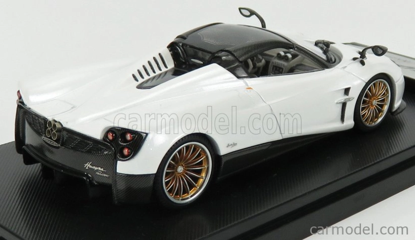 Lcd-model Pagani Huayra Roadster 2018 1:43 Bílá