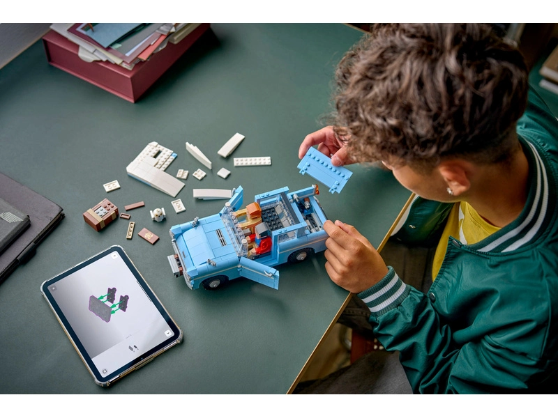 LEGO Harry Potter - Kouzelné létající auto Ford Anglia™