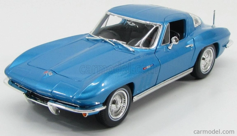 Maisto Chevrolet Corvette Coupe 2-dverový 1965 1:18 Light Blue Met