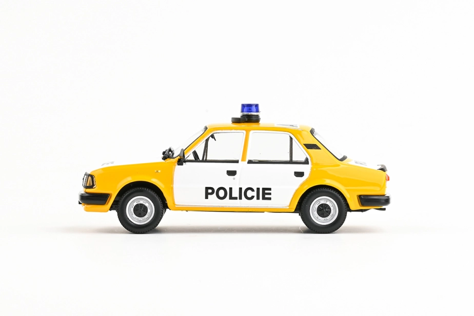 Abrex Škoda 120L (1984) 1:43 – Polícia ČR