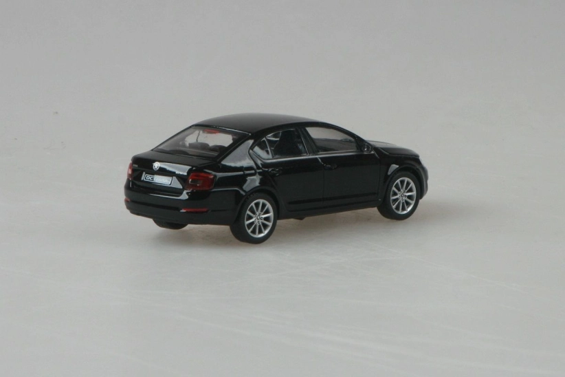 Abrex Škoda Octavia III (2012) 1:43 - černá Magic metalíza