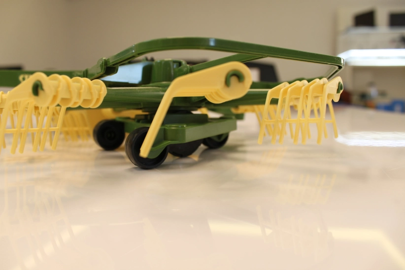 Obracač sena za traktor FENDT