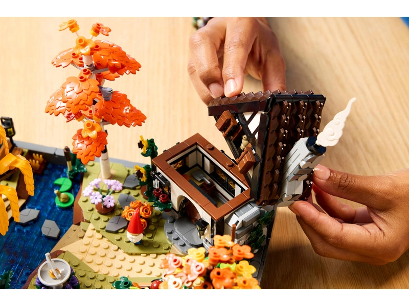 LEGO Icons - Chata a podzimní zahrada