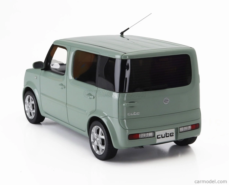 Kyosho Nissan Cube 2003 1:18 Světle Zelená