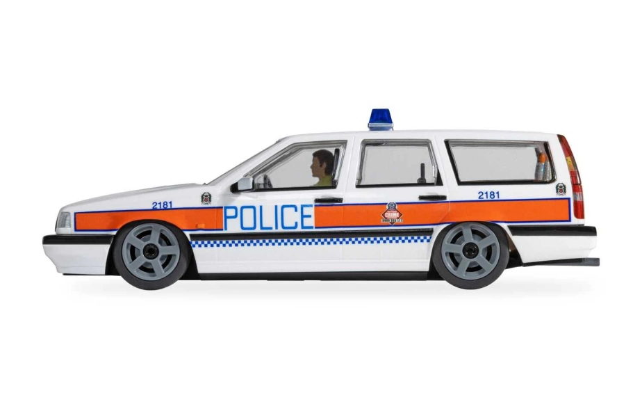 Autíčko Street SCALEXTRIC C4627 - Volvo 850 Estate - Police Edition (1:32)