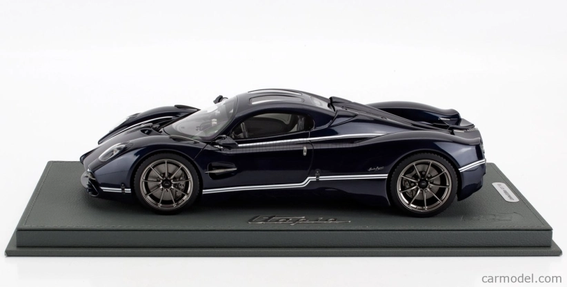 Bbr-models Pagani Utopia 2022 - Con Vetrina - With Showcase 1:18 Modrá Půlnoční Lesklá