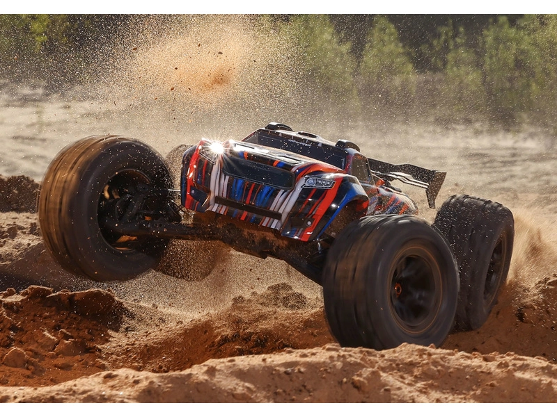 RC auto Traxxas Sledge s belted pneu 1:8 RTR, modrá