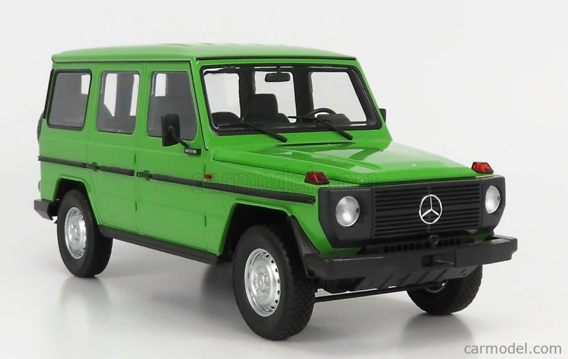 Minichamps Mercedes benz G-class Long (w460) 1980 1:18 Světle Zelená