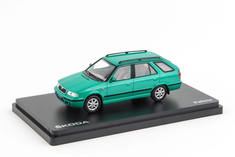 Abrex Škoda Felicia FL Combi (1998) 1:43 – zelená pacific metalíza