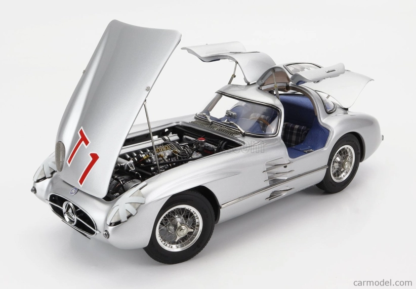 Cmc Mercedes Benz 300 Slr Coupe N T1 Rac Tourist Trophy 1955 1:18 Strieborná