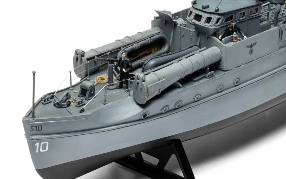 Classic Kit VINTAGE loď A10280V - German E-Boat (1:72)