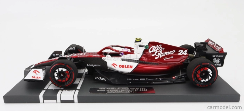 Minichamps Alfa romeo F1 C42 Team Orlen Racing N 24 1:18, bíločervená