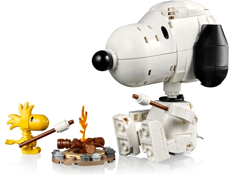 LEGO Ideas - Peanuts: Snoopyho bouda