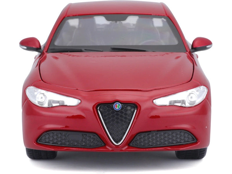 Bburago Alfa Romeo Giulia 2016 1:24 červená metalíza