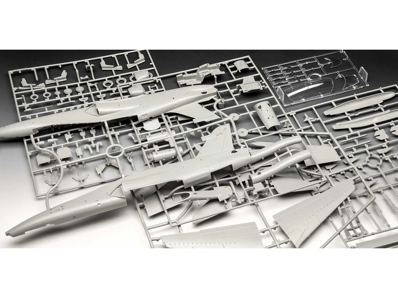 Revell BAe Hawk T2 (1:32)
