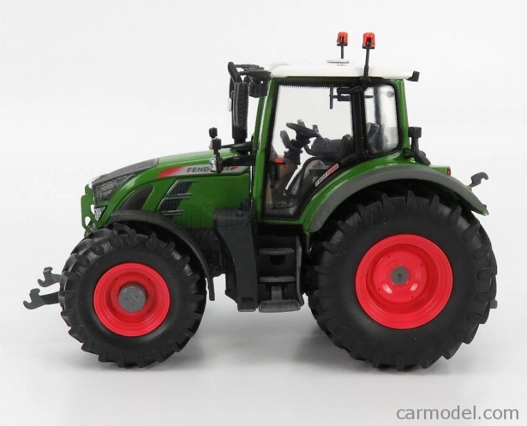 Universal hobbies Fendt 722 Vario Tractor 2017 1:32 Zelená Biela Červená