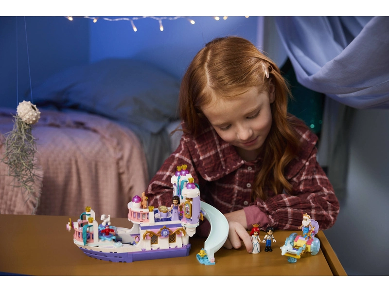 LEGO Disney - Arielina loď a královská svatba