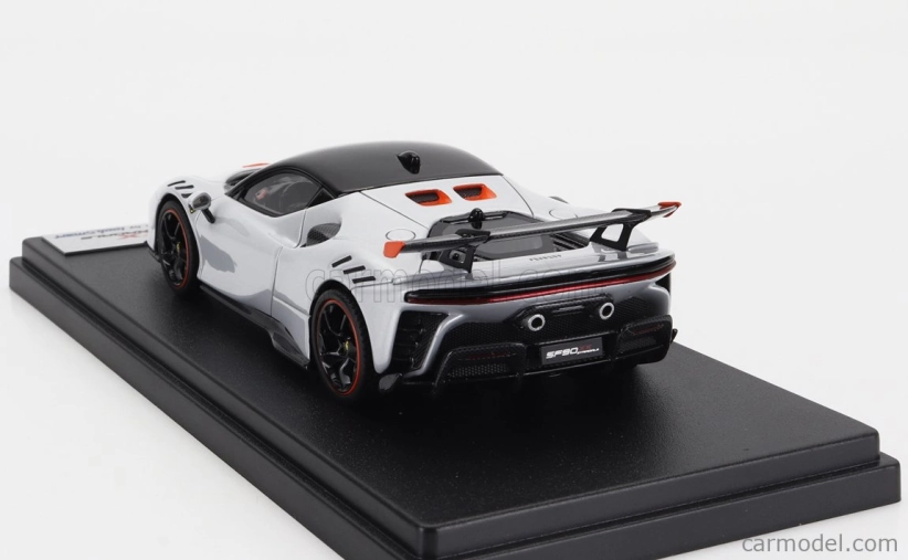 Looksmart Ferrari Sf90 Xx Stradale 2024 1:43 Bianco Artico - Biela oranžová čierna