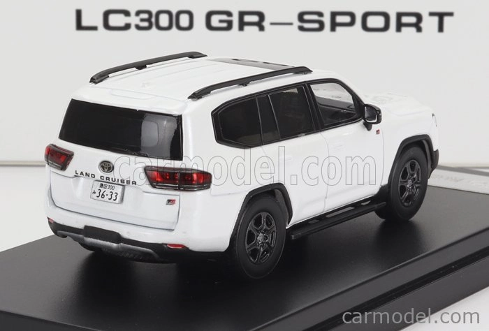 LCD model Toyota Land Cruiser Lc300-gr Sport 2022 1:64 Biela
