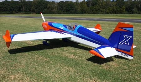 95" Extra 330S – modrá/biela 2,41 m