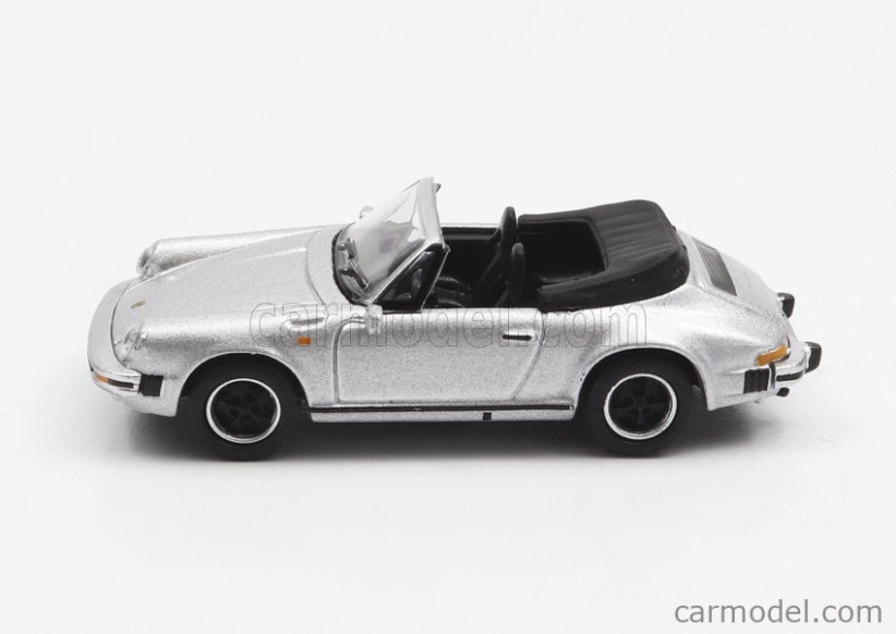 Schuco Porsche 911 3.2 Carrera Cabriolet 1989 1:87 Silver