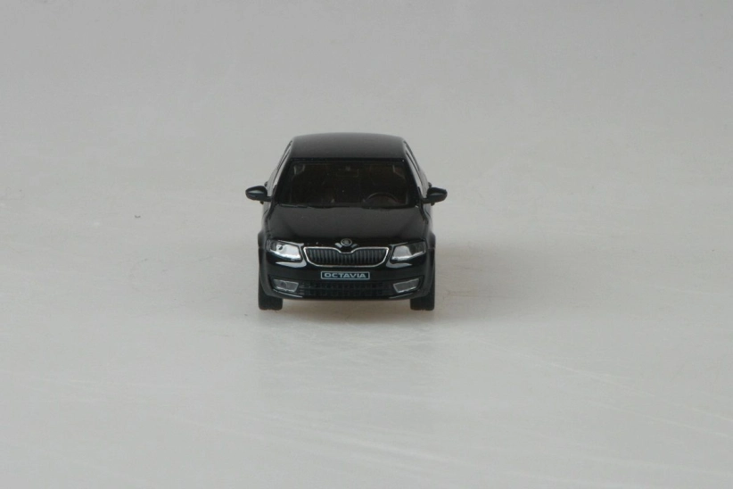 Abrex Škoda Octavia III (2012) 1:43 - černá Magic metalíza