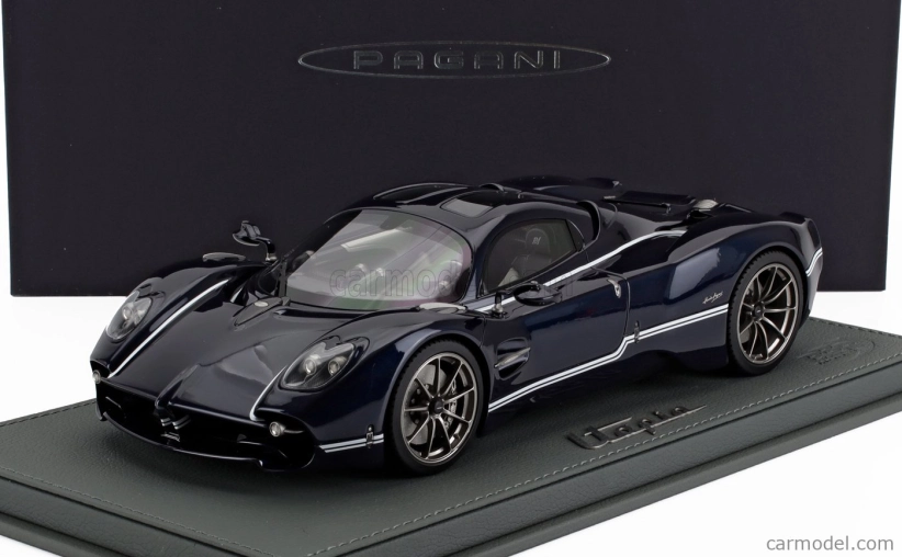 Bbr-models Pagani Utopia 2022 - Con Vetrina - With Showcase 1:18 Modrá Půlnoční Lesklá