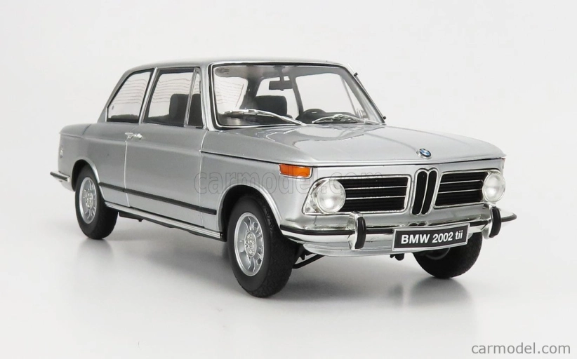 Kyosho BMW 2002tii 1972 1:18 Silver