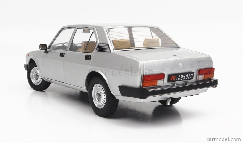 Mitica-diecast Alfa romeo Alfetta Berlina 2000l 1978 1:18 Silver 749