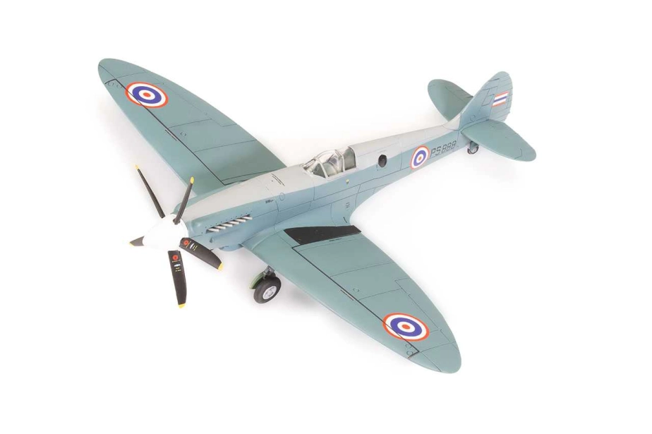Classic Kit lietadlo A02017B – Supermarine Spitfire PR.XIX (1:72)