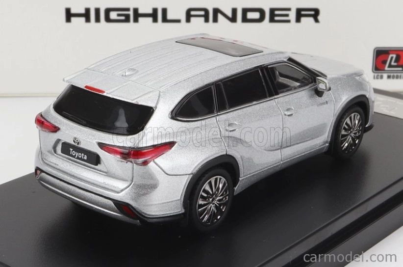 LCD model Toyota Highlander 2022 1:64 strieborná