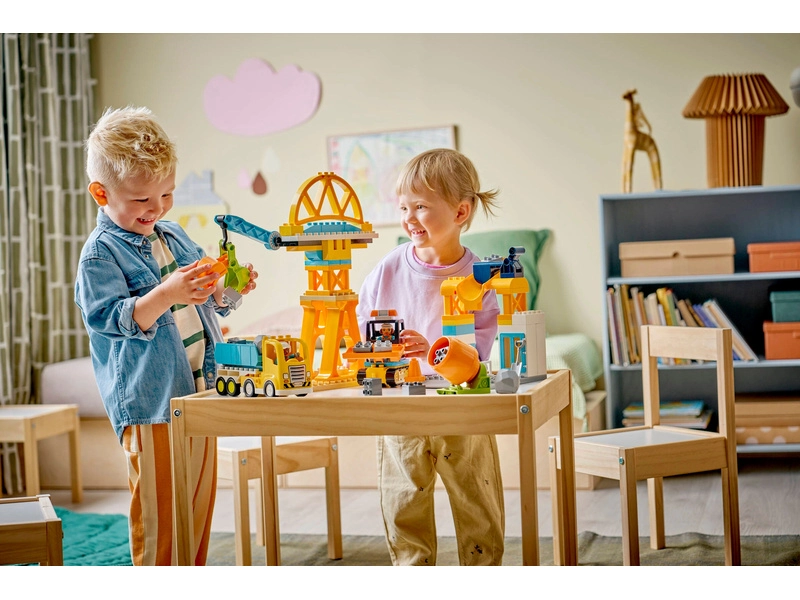 LEGO DUPLO - Stavenisko a vozidlá 3 v 1