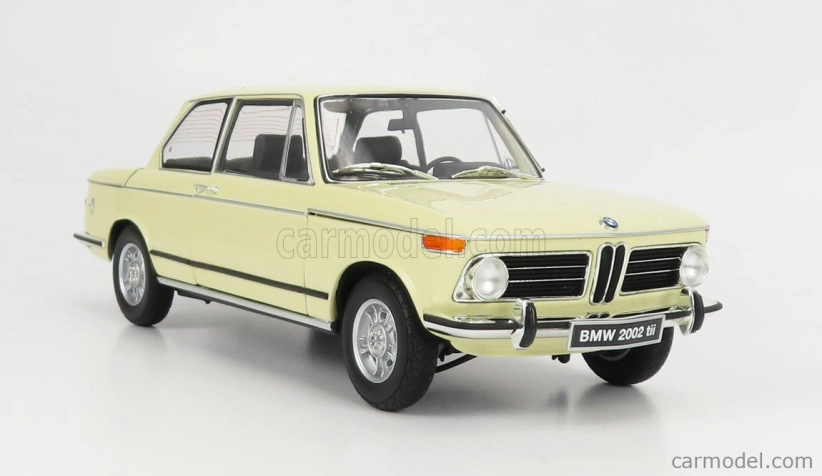 Kyosho BMW 2002tii 1972 1:18 Cream
