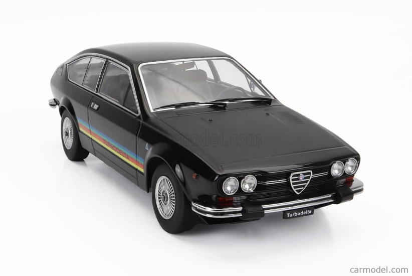Alfa romeo Alfetta 2000 Gtv Turbodelta 1979 v mierke 1:18 2 tóny čierna