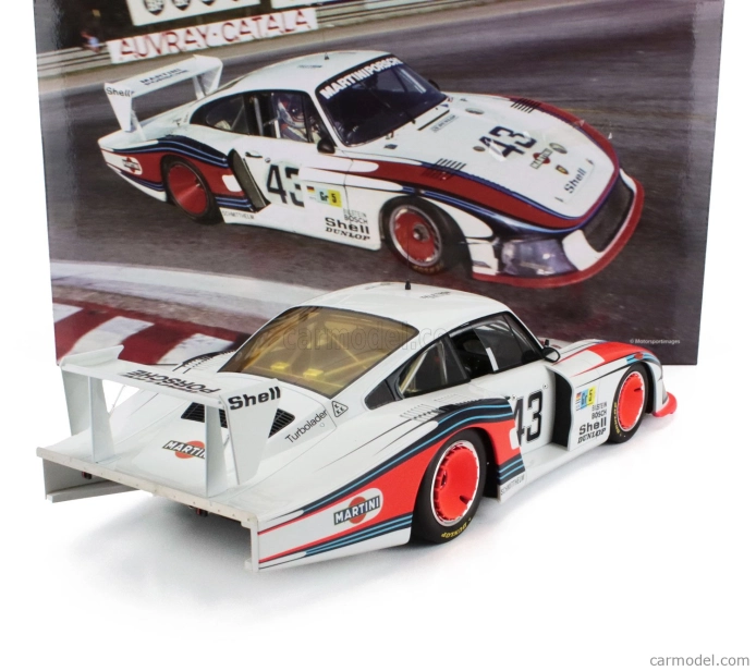 Cmr Porsche 935/78 3.2l Twin Turbo Moby Dick Team Martini Racing Porsche System N 43 24h Le Mans 1978 Rolf Stommelen - Manfred Schurti 1:12 Bílá Modrá Červená