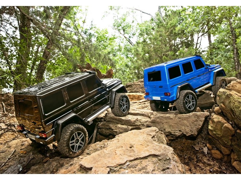 RC auto Traxxas TRX-4 Mercedes G500 1:10 s LED osvětlením TQi, modrá