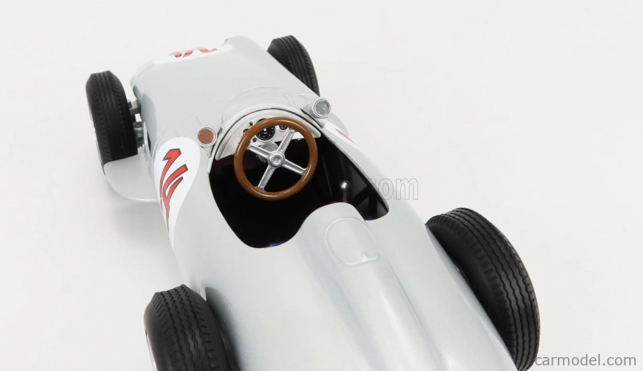 Werk83 Mercedes benz F1 W196 N 14 2nd Belgium Gp 1955 Stirling Moss 1:18 Silver
