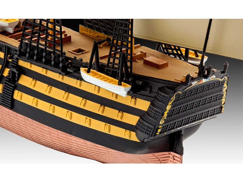 Sada Revell HMS Victory (1:450)