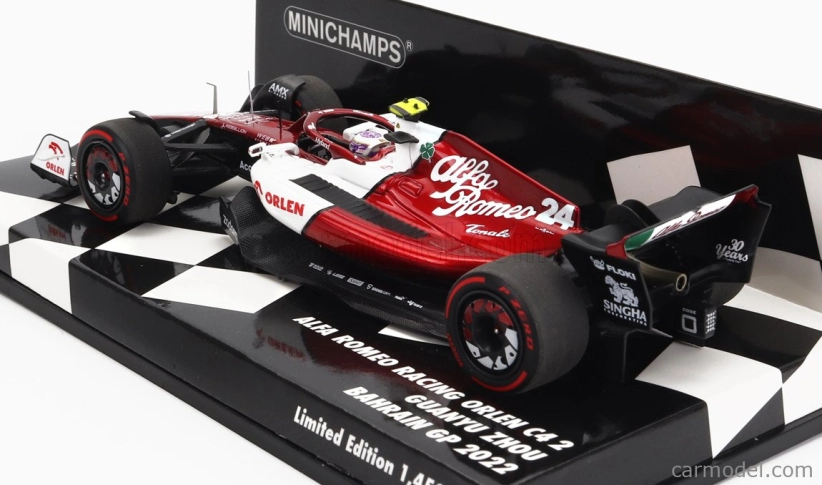 Minichamps Alfa romeo F1 C42 Team Orlen Racing N 24 1:43, bíločervená