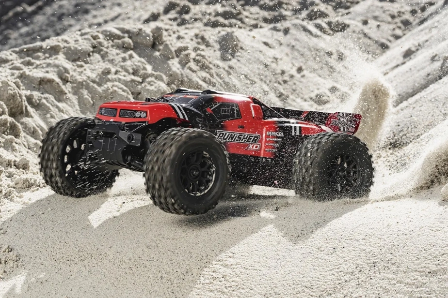 PUNISHER XD - RTR - Brushed 2S - Červená