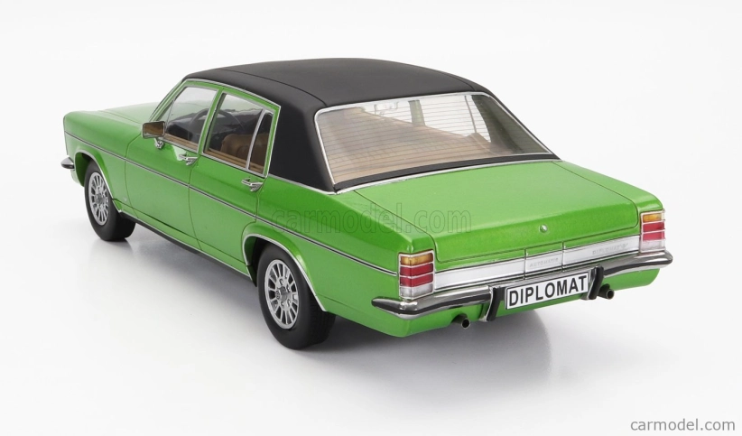 Mcg Opel Diplomat B 1972 1:18 zelená čierna