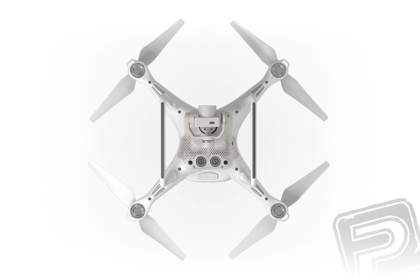 Dron DJI Phantom 4 + baterie navíc