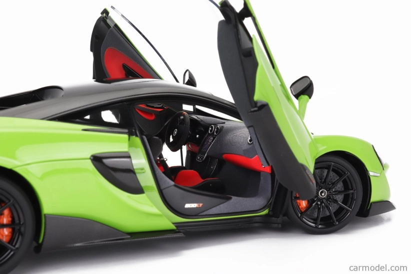Lcd-model Mclaren 600lt 2018 1:18 Zelená
